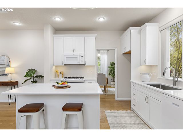 9013 Sw PIPPEN Ln Sw, Tigard, OR 97224