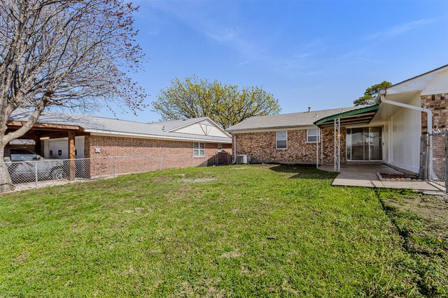 2525 Belhaven Drive, Mesquite, TX 75150