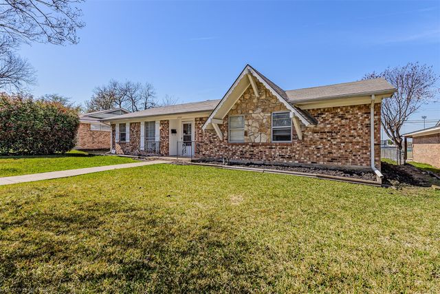 2525 Belhaven Drive, Mesquite, TX 75150