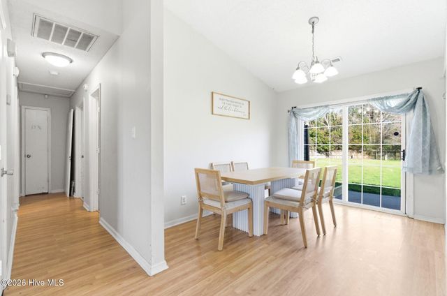 106 N Ivy Drive, Hubert, NC 28539