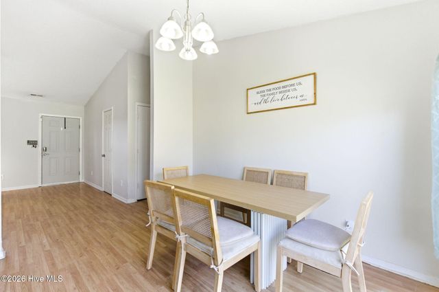 106 N Ivy Drive, Hubert, NC 28539