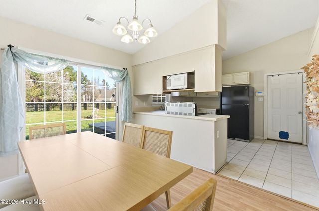 106 N Ivy Drive, Hubert, NC 28539