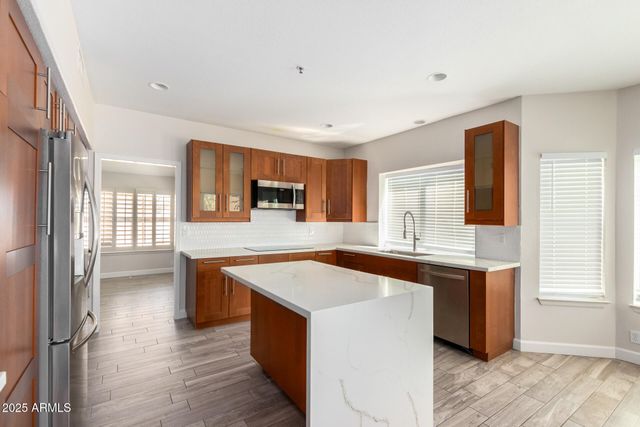 9159 E TOPEKA Drive, Scottsdale, AZ 85255