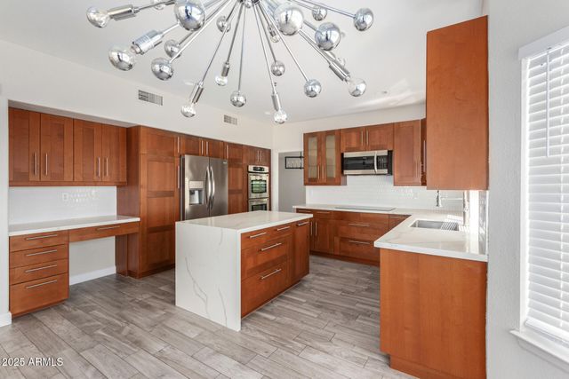 9159 E TOPEKA Drive, Scottsdale, AZ 85255