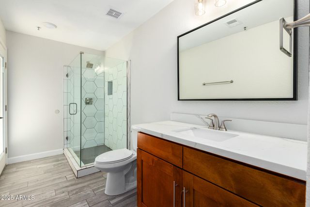 9159 E TOPEKA Drive, Scottsdale, AZ 85255