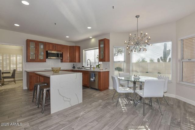 9159 E TOPEKA Drive, Scottsdale, AZ 85255