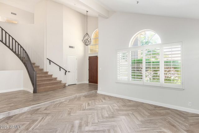 9159 E TOPEKA Drive, Scottsdale, AZ 85255