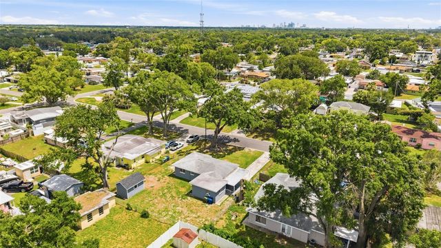 2305 W CRAWFORD STREET, Tampa, FL 33604