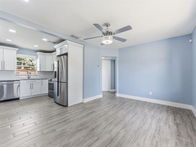 2305 W CRAWFORD STREET, Tampa, FL 33604