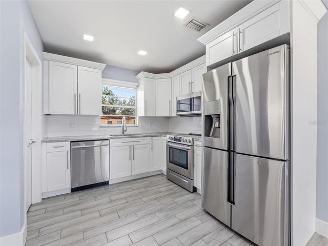 2305 W CRAWFORD STREET, Tampa, FL 33604