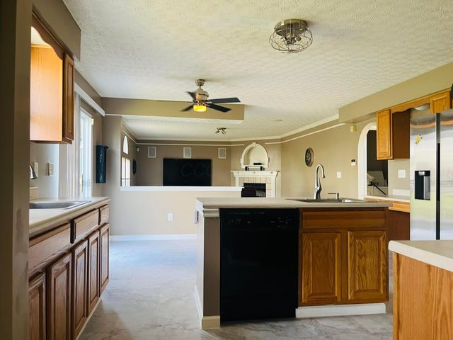 48 Langtree Drive, Pickerington, OH 43147