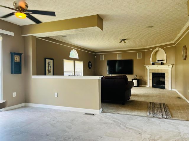 48 Langtree Drive, Pickerington, OH 43147
