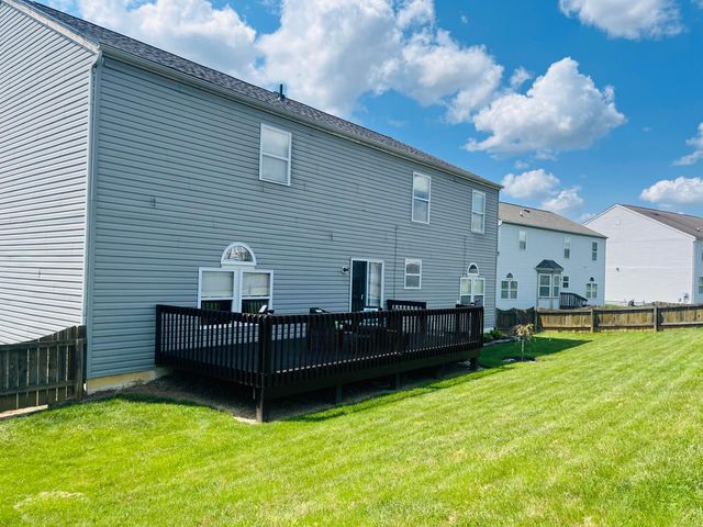 48 Langtree Drive, Pickerington, OH 43147