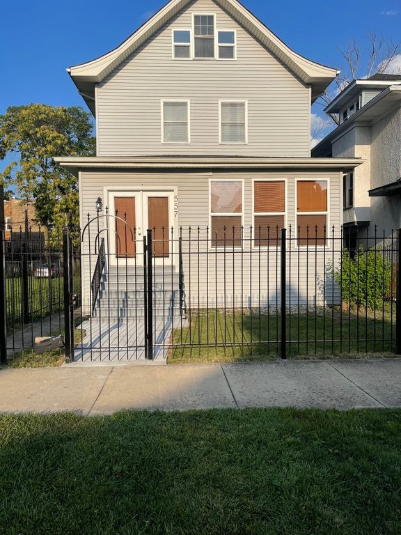 557 N Leamington Avenue, Chicago, IL 60644