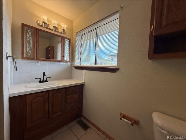 202 Fourteenth St, Alamosa, CO 81101
