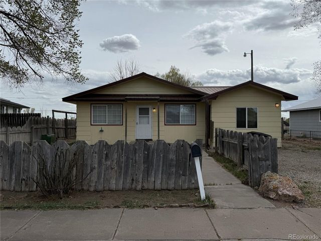 202 Fourteenth St, Alamosa, CO 81101