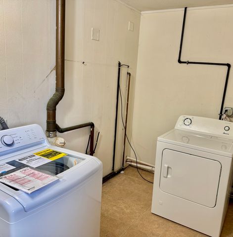 329 Robinson Drive, Morris, IL 60450