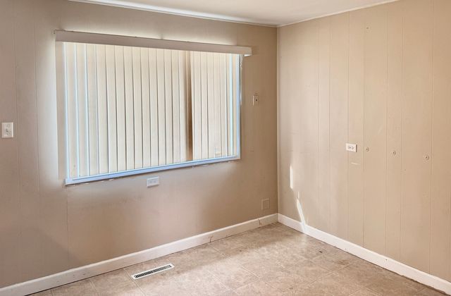 329 Robinson Drive, Morris, IL 60450