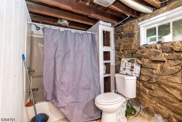 201 Ellis Rd, Holland Twp., NJ 08848