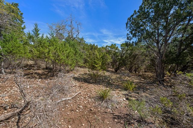 16400 Jackson ST, Volente, TX 78641