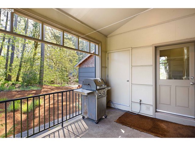 3831 WOODSON Ct, Eugene, OR 97405