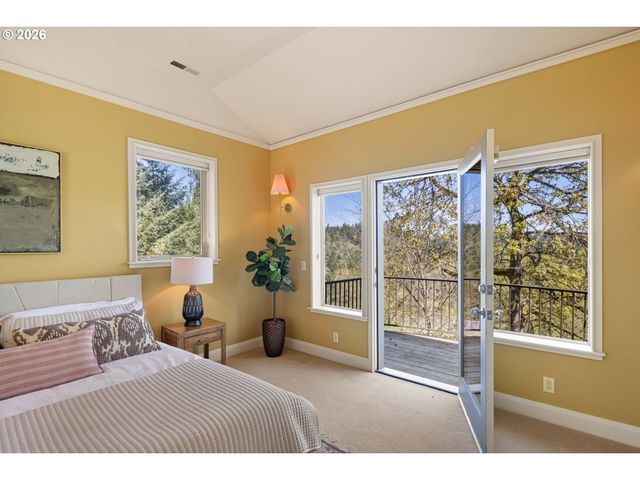 3831 WOODSON Ct, Eugene, OR 97405