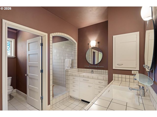 3831 WOODSON Ct, Eugene, OR 97405