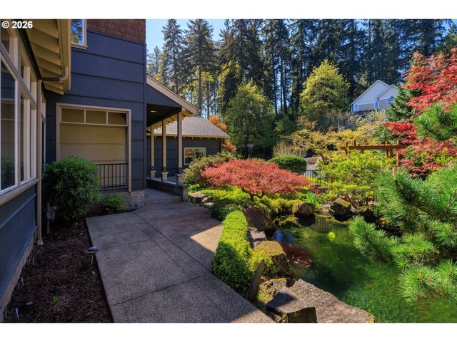 3831 WOODSON Ct, Eugene, OR 97405