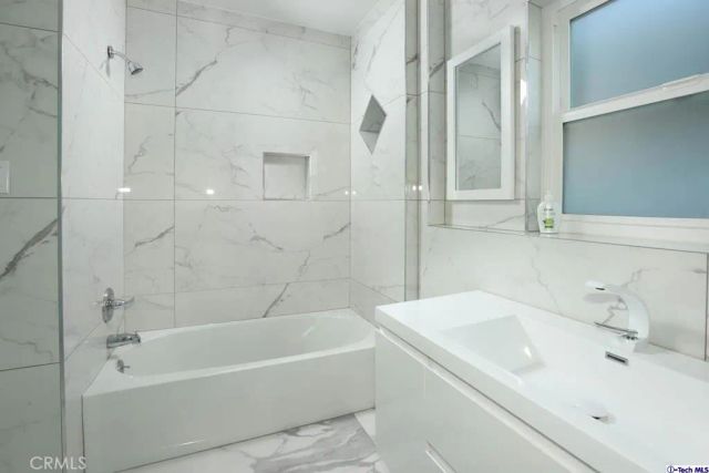 1210 Graynold Avenue, Glendale, CA 91202