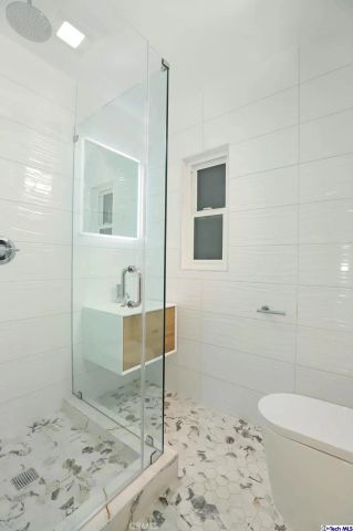 1210 Graynold Avenue, Glendale, CA 91202