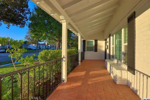 1210 Graynold Avenue, Glendale, CA 91202