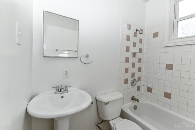 3311 Fairfield Avenue, Cincinnati, OH 45207