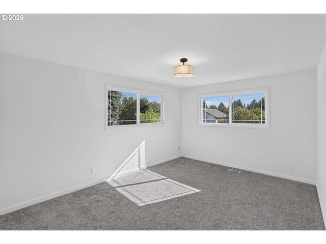 32859 Nw OVERLOOK St, Scappoose, OR 97056