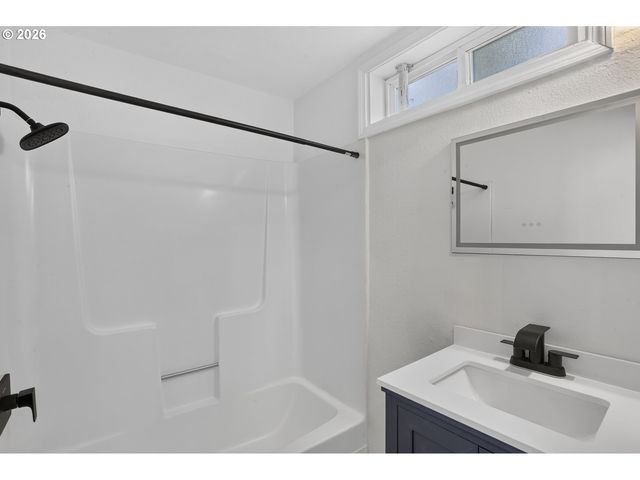 32859 Nw OVERLOOK St, Scappoose, OR 97056