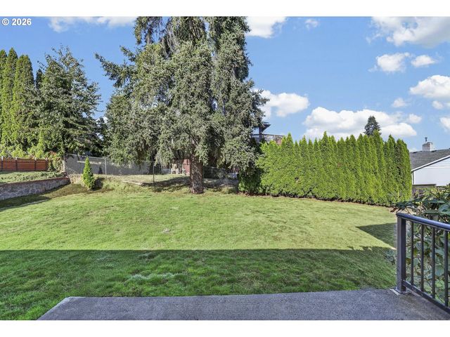 32859 Nw OVERLOOK St, Scappoose, OR 97056