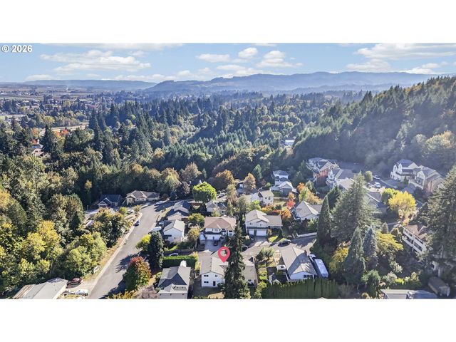 32859 Nw OVERLOOK St, Scappoose, OR 97056