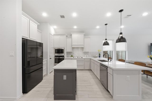 5215 Birch Shadow Drive, Fulshear, TX 77441