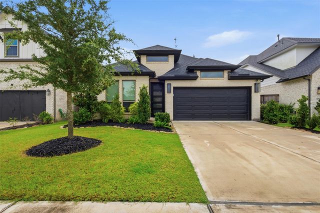 5215 Birch Shadow Drive, Fulshear, TX 77441
