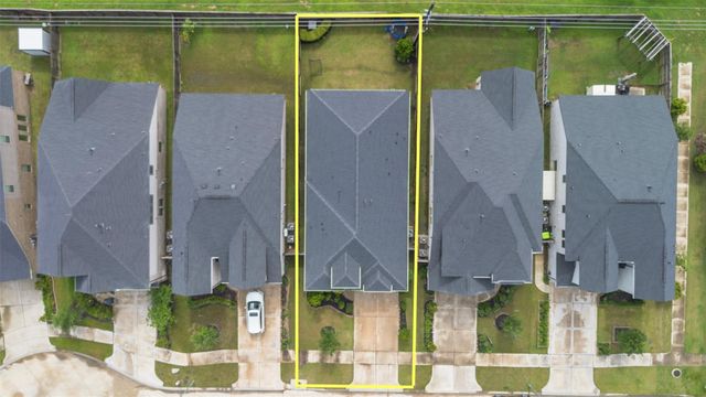 5215 Birch Shadow Drive, Fulshear, TX 77441