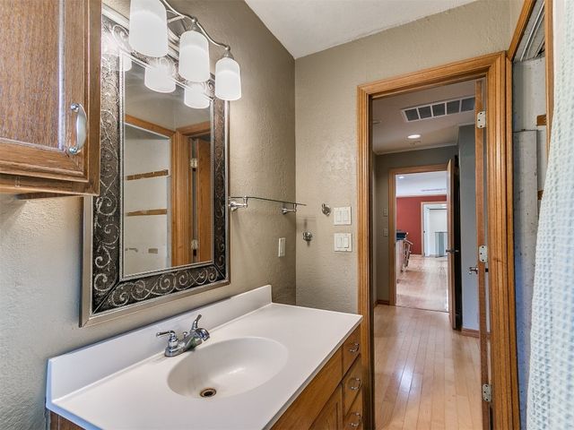 7610 NW 36th Street, Bethany, OK 73008