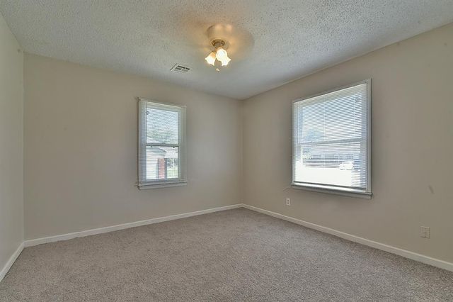 501 E Showalter Drive, Midwest City, OK 73110