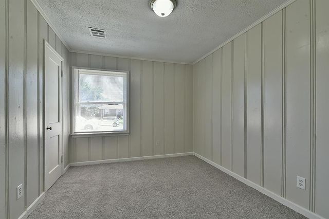 501 E Showalter Drive, Midwest City, OK 73110