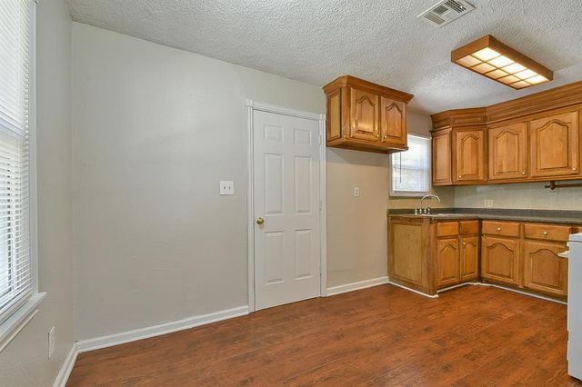 501 E Showalter Drive, Midwest City, OK 73110