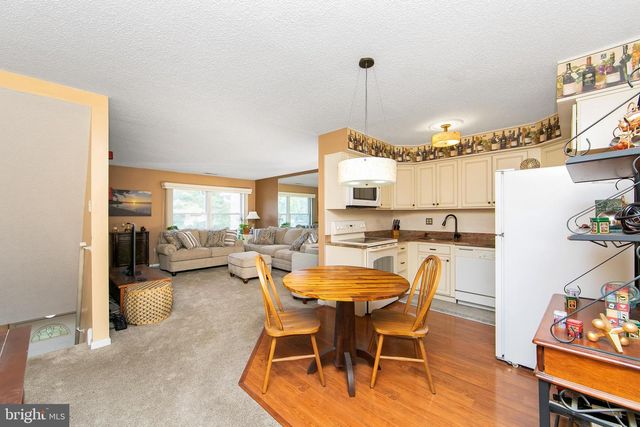 206 WINDING WAY, Westville, NJ 08093