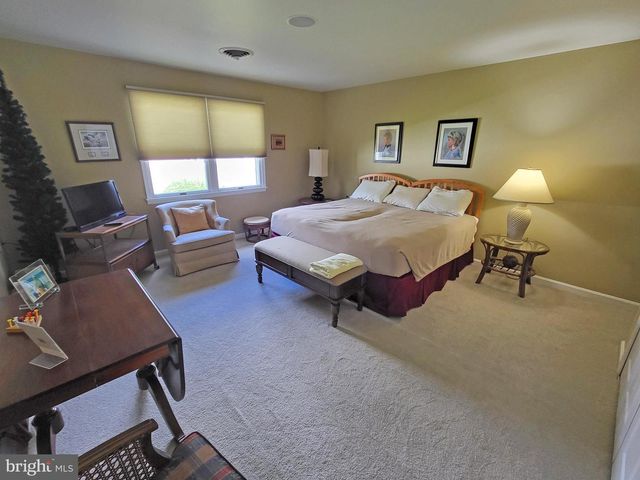 56 SANIBEL LN, Chambersburg, PA 17201