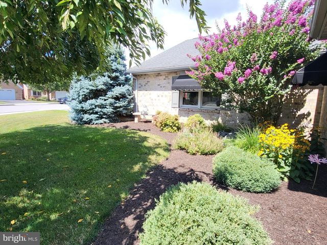 56 SANIBEL LN, Chambersburg, PA 17201
