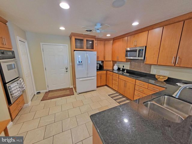 56 SANIBEL LN, Chambersburg, PA 17201