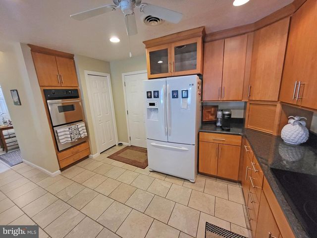 56 SANIBEL LN, Chambersburg, PA 17201