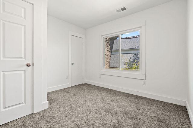 1568 Forrest Avenue Ne, City Of Grand Rapids, MI 49505