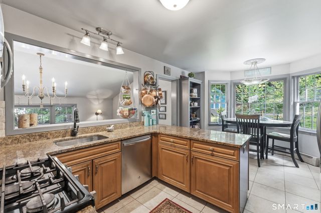 136 Heritage Drive, Glastonbury, CT 06033